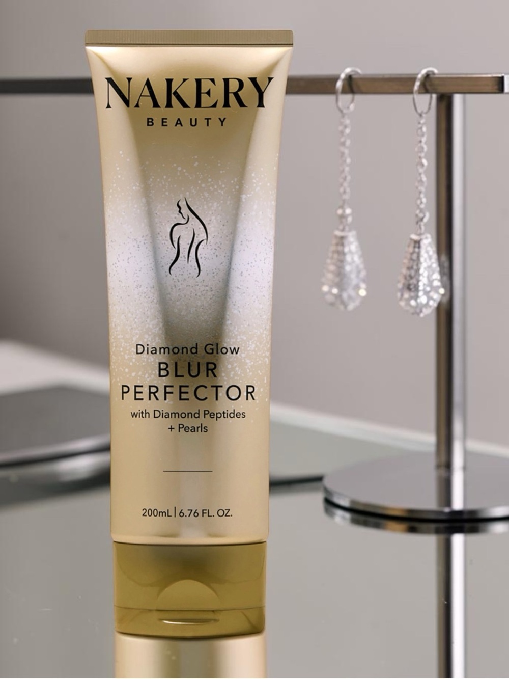 Nakery Diamond Glow Blur Perfector